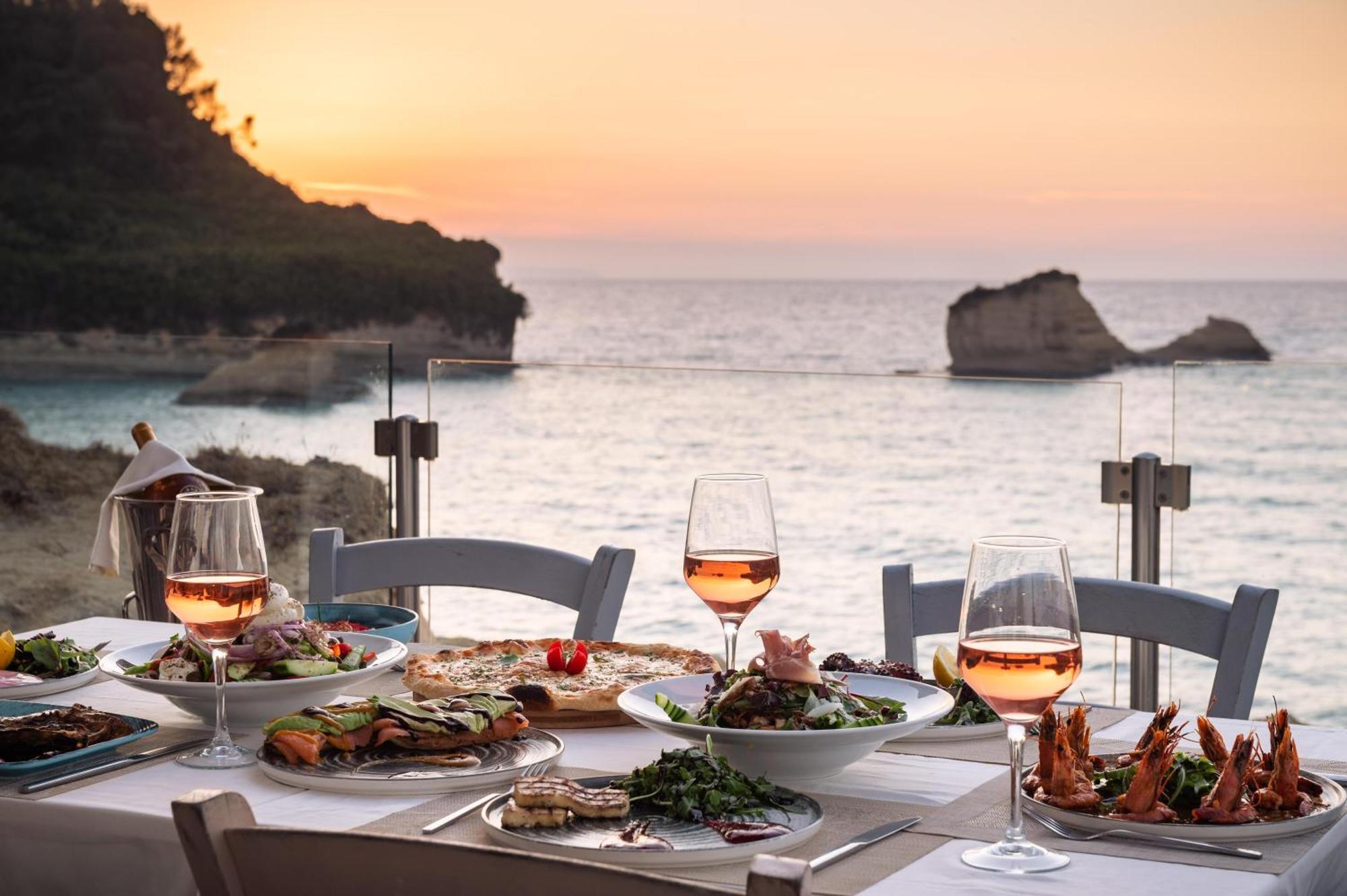 Akron Seascape Resort, A Member Of Brown Hotel 4*