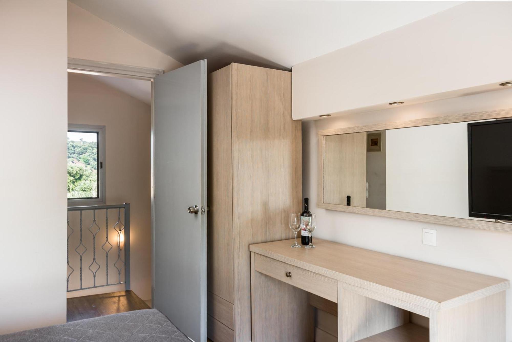 Akron Seascape Resort, A Member Of Brown Hotel Sidari (Corfu)